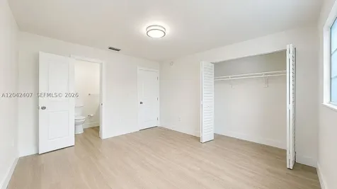 1670 W 42nd Street Hialeah FL 33012