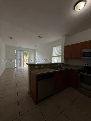 17640 NW 73rd Avenue Hialeah FL 33015