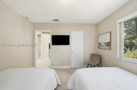 110 NW 125th Street North Miami FL 33168
