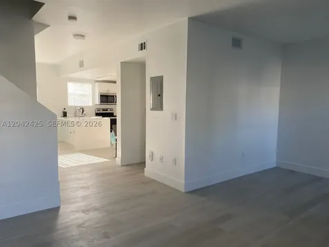 5245 NW 112th Avenue Doral FL 33178