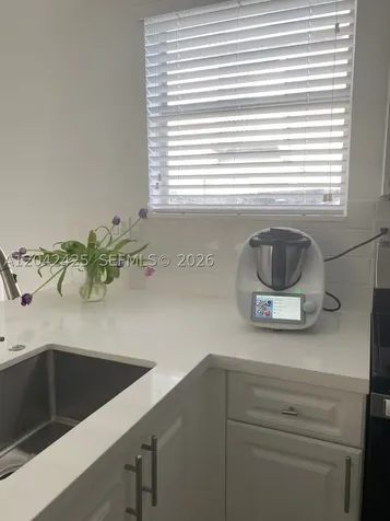 5245 NW 112th Avenue Doral FL 33178