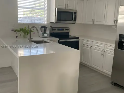 5245 NW 112th Avenue Doral FL 33178