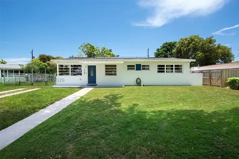 19601 Belview Drive Cutler Bay FL 33157