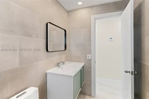 21330 NE 26 Avenue Aventura FL 33180