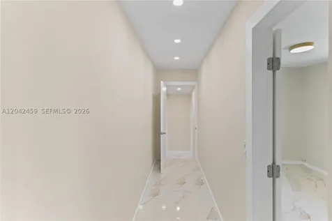 21330 NE 26 Avenue Aventura FL 33180