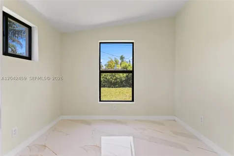 21330 NE 26 Avenue Aventura FL 33180