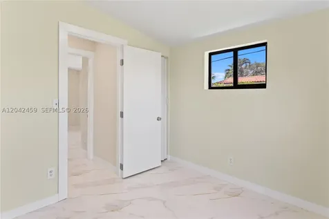 21330 NE 26 Avenue Aventura FL 33180