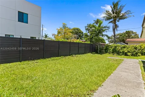 21330 NE 26 Avenue Aventura FL 33180