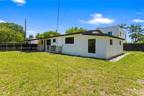 21330 NE 26 Avenue Aventura FL 33180