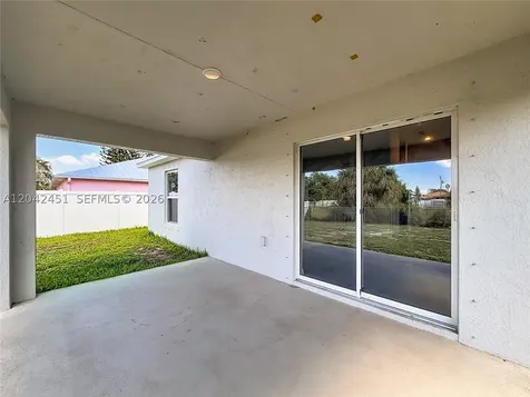 666 SW Jeanne Avenue Port St. Lucie FL 34953