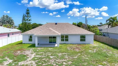 666 SW Jeanne Avenue Port St. Lucie FL 34953