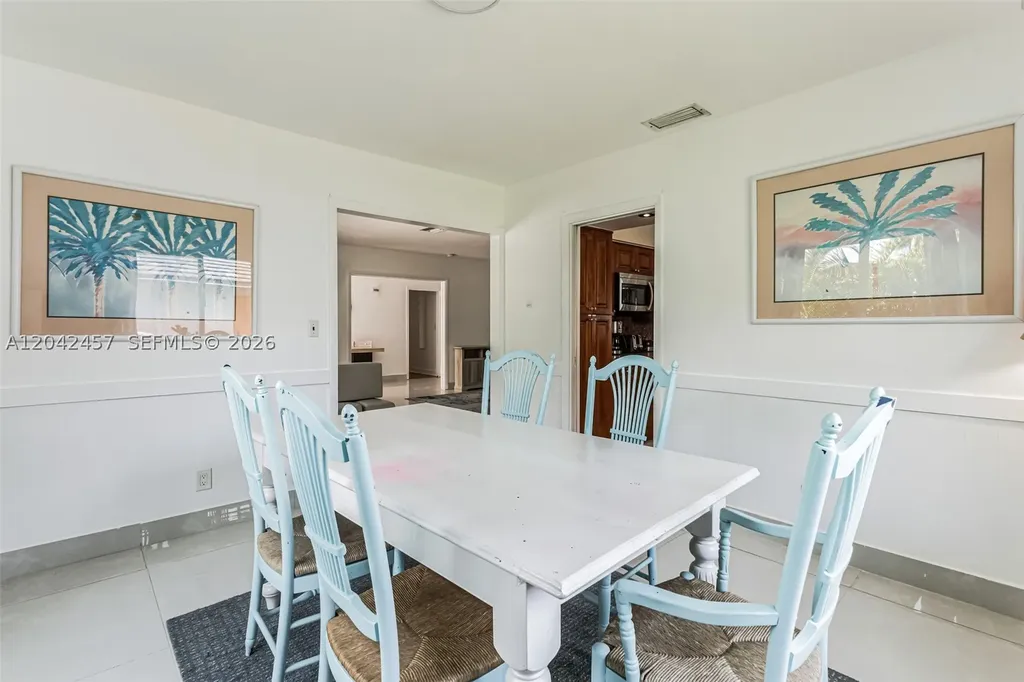 633 N Crescent Drive Hollywood FL 33021