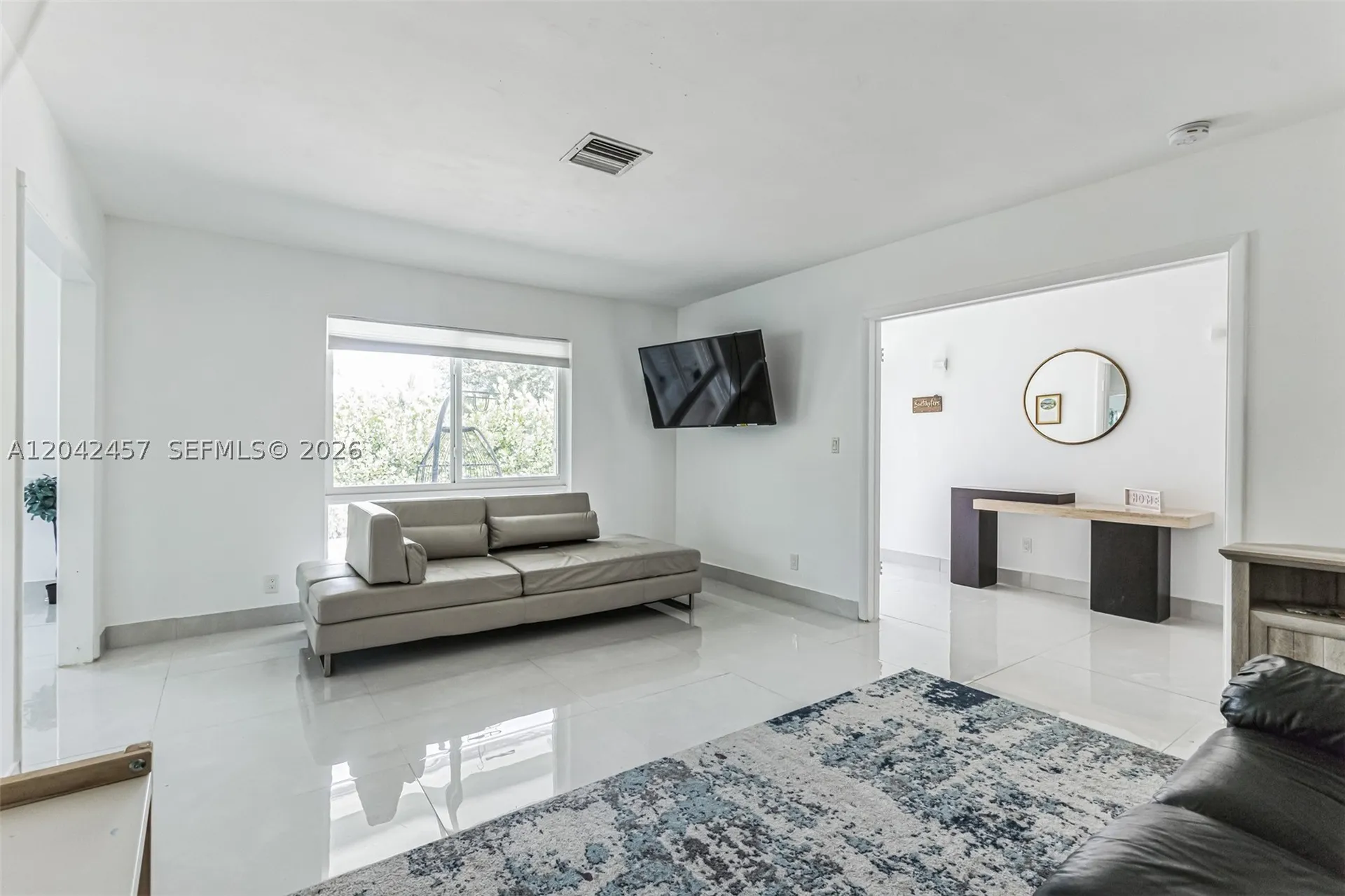 633 N Crescent Drive Hollywood FL 33021