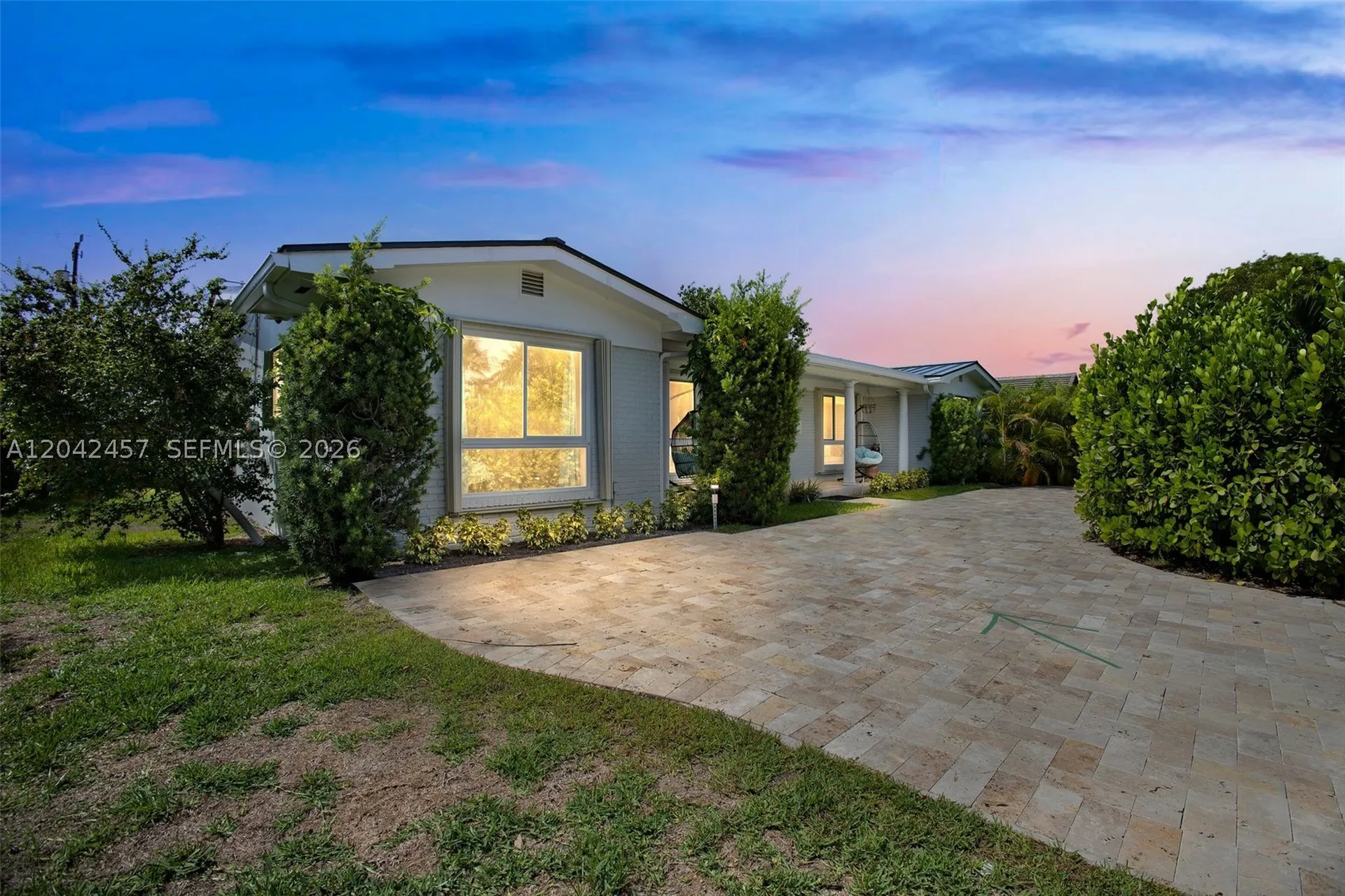 633 N Crescent Drive Hollywood FL 33021