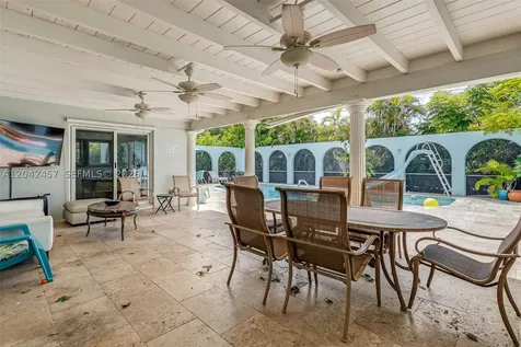 633 N Crescent Drive Hollywood FL 33021