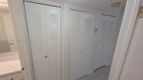 5839 SW 74th Terrace South Miami FL 33143