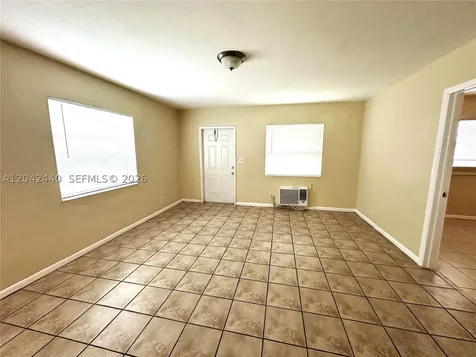 148 NW 40th Court Oakland Park FL 33309