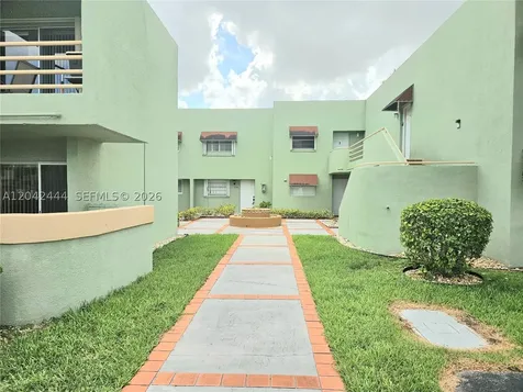11071 NW 7th Street Miami FL 33172