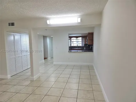 11071 NW 7th Street Miami FL 33172