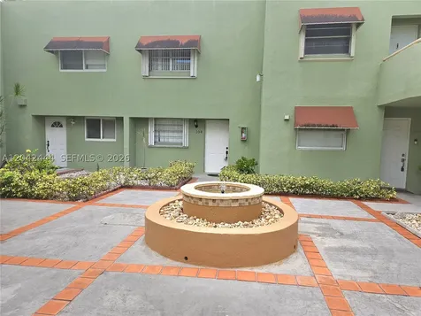 11071 NW 7th Street Miami FL 33172