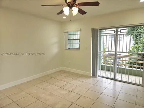 11071 NW 7th Street Miami FL 33172