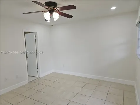 11071 NW 7th Street Miami FL 33172