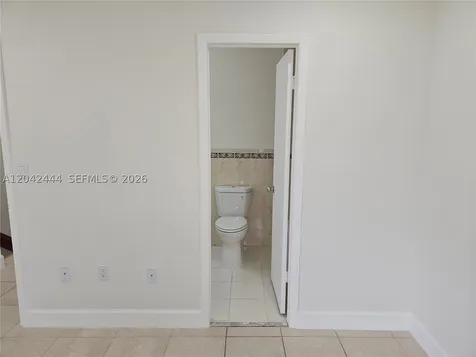 11071 NW 7th Street Miami FL 33172
