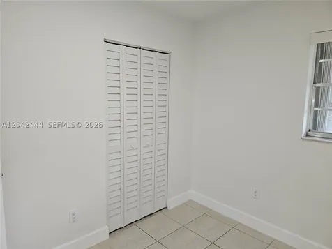 11071 NW 7th Street Miami FL 33172