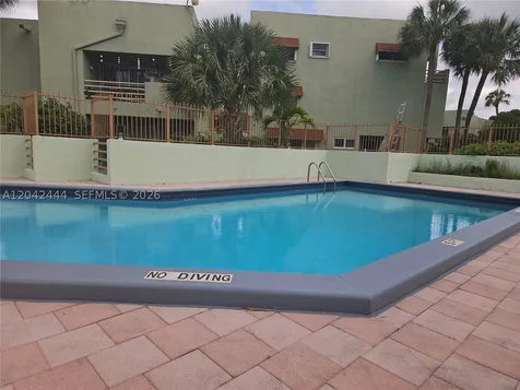 11071 NW 7th Street Miami FL 33172
