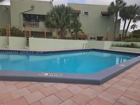 11071 NW 7th Street Miami FL 33172