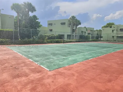 11071 NW 7th Street Miami FL 33172
