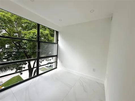 17620 Atlantic Boulevard Sunny Isles Beach FL 33160