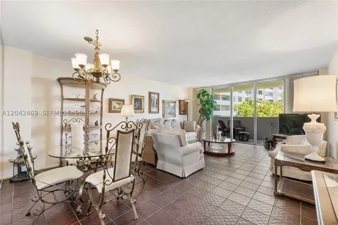 5 Island Avenue Miami Beach FL 33139