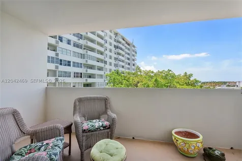 5 Island Avenue Miami Beach FL 33139