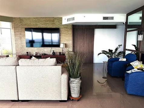 18671 Collins Avenue Sunny Isles Beach FL 33160