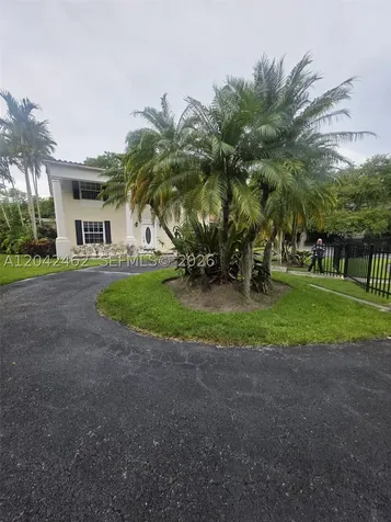 7240 SW 119th Street Pinecrest FL 33156