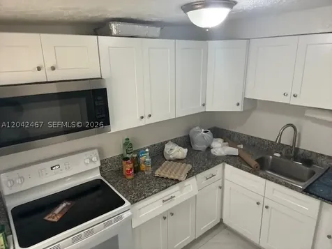 397 W 57th Street Hialeah FL 33012