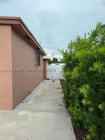 397 W 57th Street Hialeah FL 33012