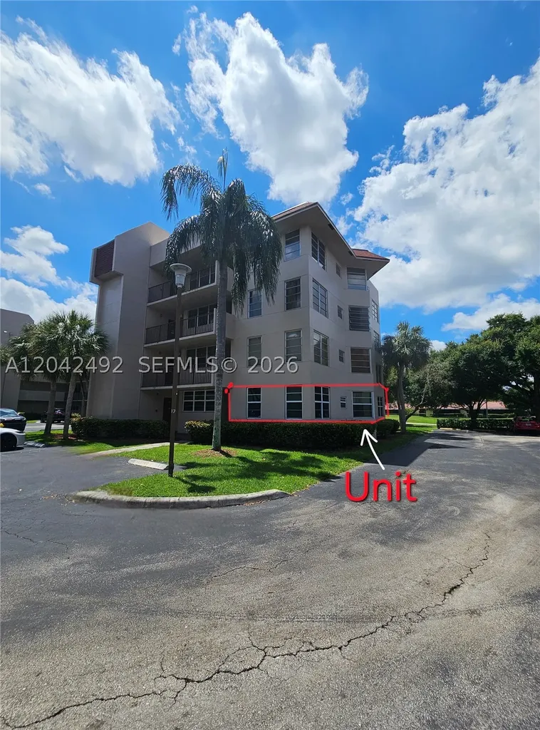 9520 Seagrape Drive Davie FL 33324