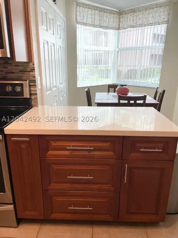 9520 Seagrape Drive Davie FL 33324