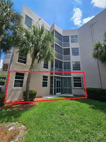 9520 Seagrape Drive Davie FL 33324