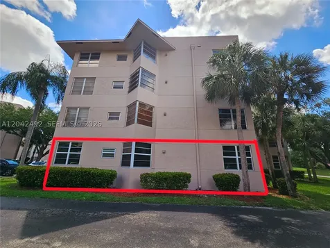 9520 Seagrape Drive Davie FL 33324