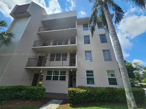 9520 Seagrape Drive Davie FL 33324