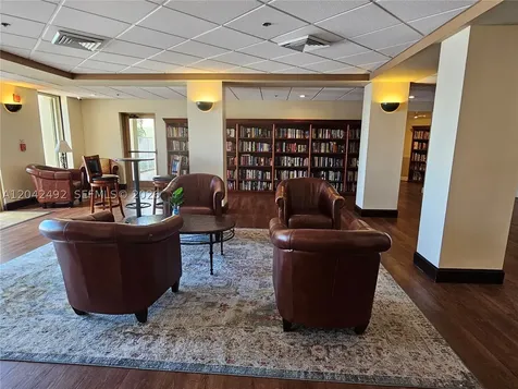 9520 Seagrape Drive Davie FL 33324