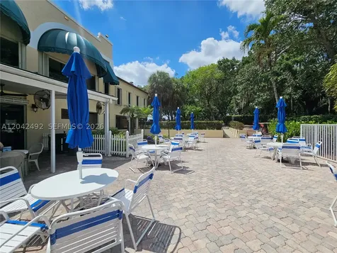 9520 Seagrape Drive Davie FL 33324