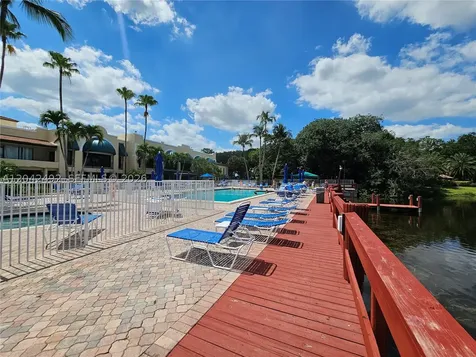 9520 Seagrape Drive Davie FL 33324