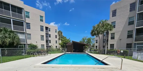 9520 Seagrape Drive Davie FL 33324