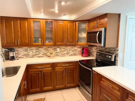 9520 Seagrape Drive Davie FL 33324