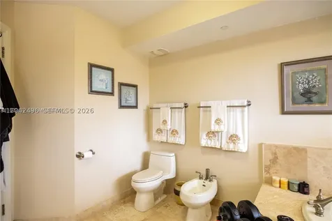 9 NE 20th Avenue Deerfield Beach FL 33441