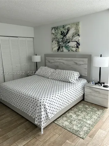2000 NE 135th Street North Miami FL 33181